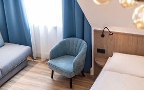 Villa Floeckner Bed & Breakfast